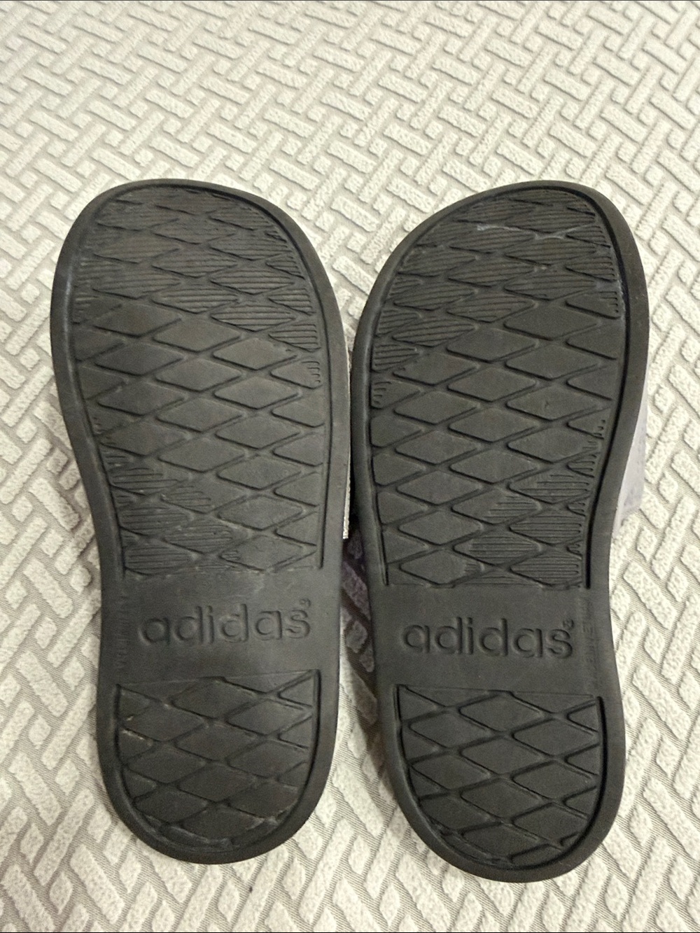 Adidas Grey Sportswear Adilette Aqua Slides Size 1 Kids Comfy Swim Shoes - Picture 7 of 9